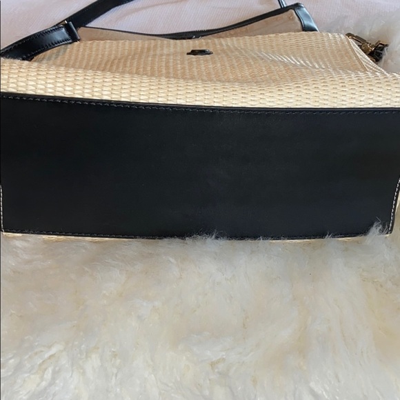 Kate Spade with removable shoulder purse - Picture 3 of 13